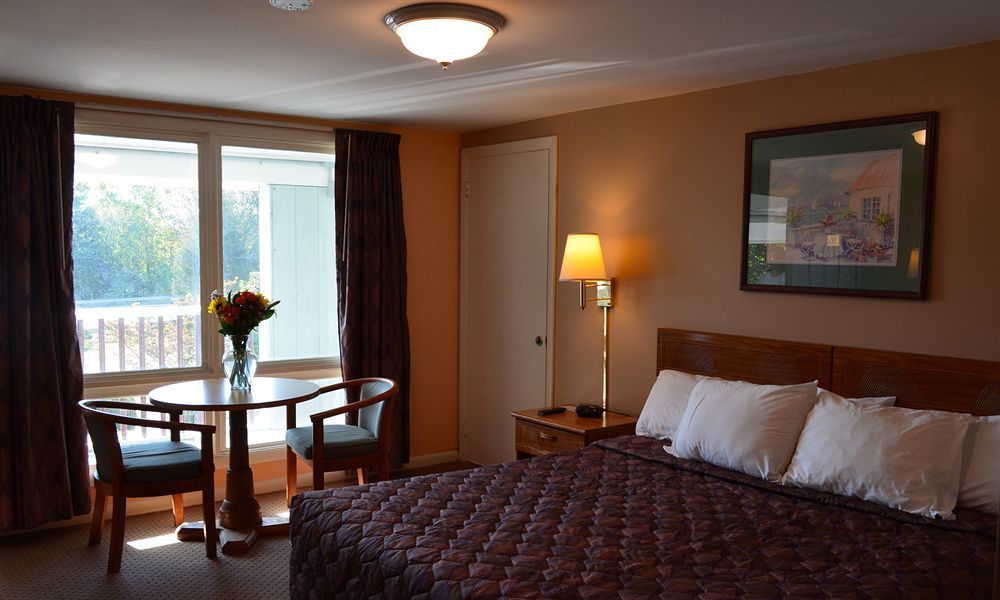 Liberty Inn Old Saybrook Bagian luar foto