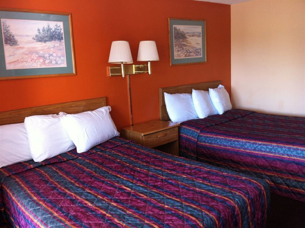 Liberty Inn Old Saybrook Bagian luar foto
