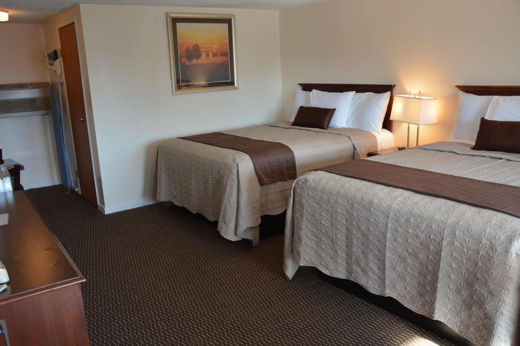 Liberty Inn Old Saybrook Bagian luar foto